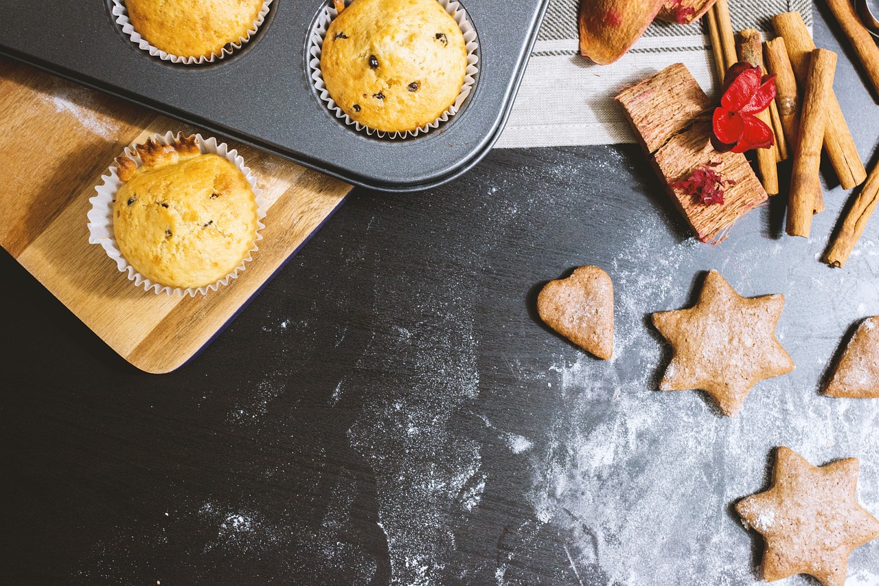 The Chemistry of Baking Powder vs. Baking Soda